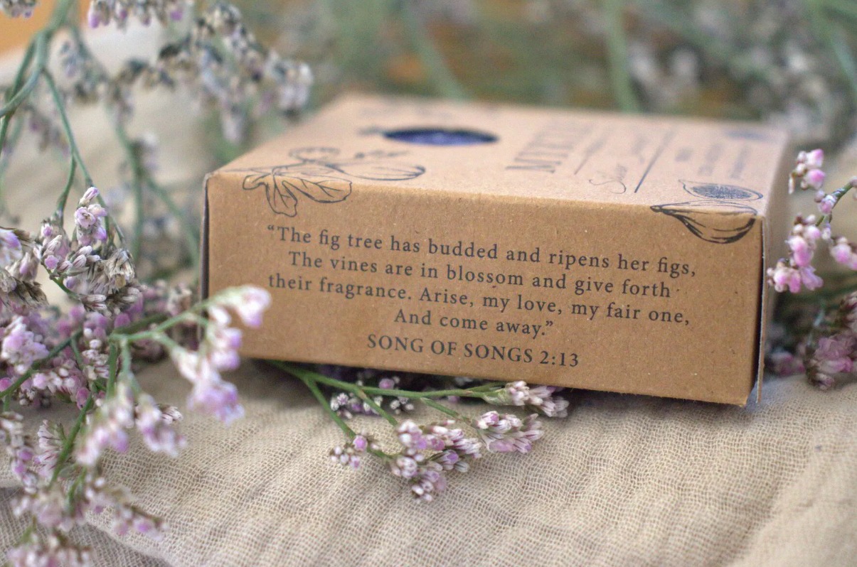 The Fig- Silver Shampoo bar (blonde & grey hair) - Image 2